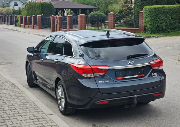 Hyundai i40 cena 40400 przebieg: 188000, rok produkcji 2015 z Ciechanowiec małe 781